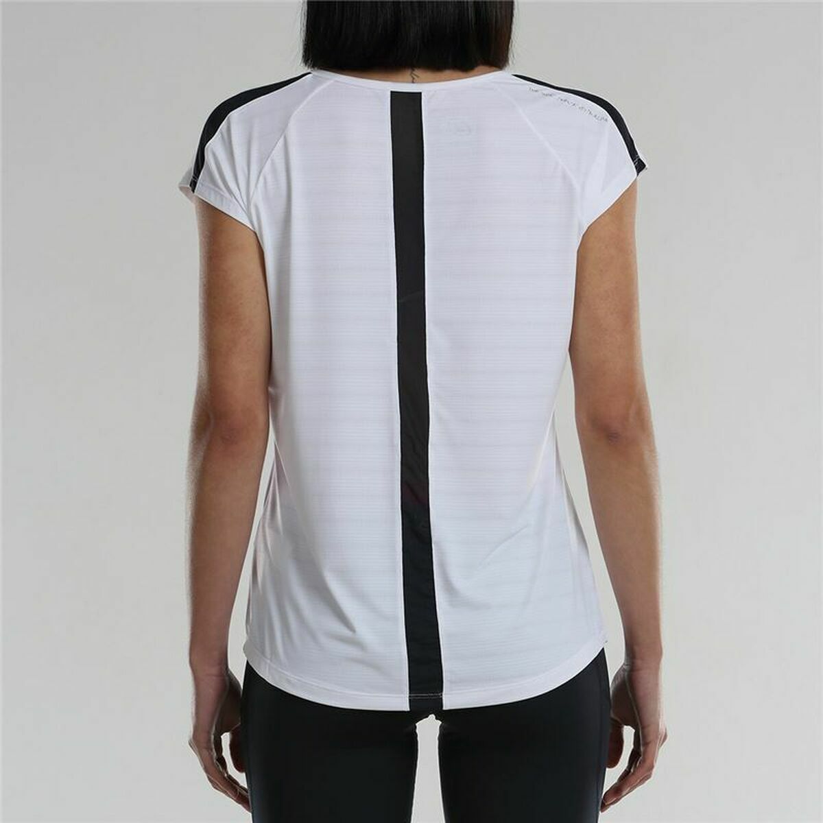 V8H1FEAC70A242FFB6F174C2A9467708E6AR4740448P7